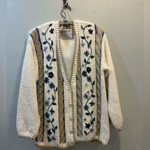 Vintage Embroidered Cable Knit Cardigan Cream Floral Cottagecore Cozy